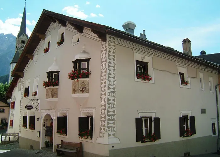 Hotel Engiadina