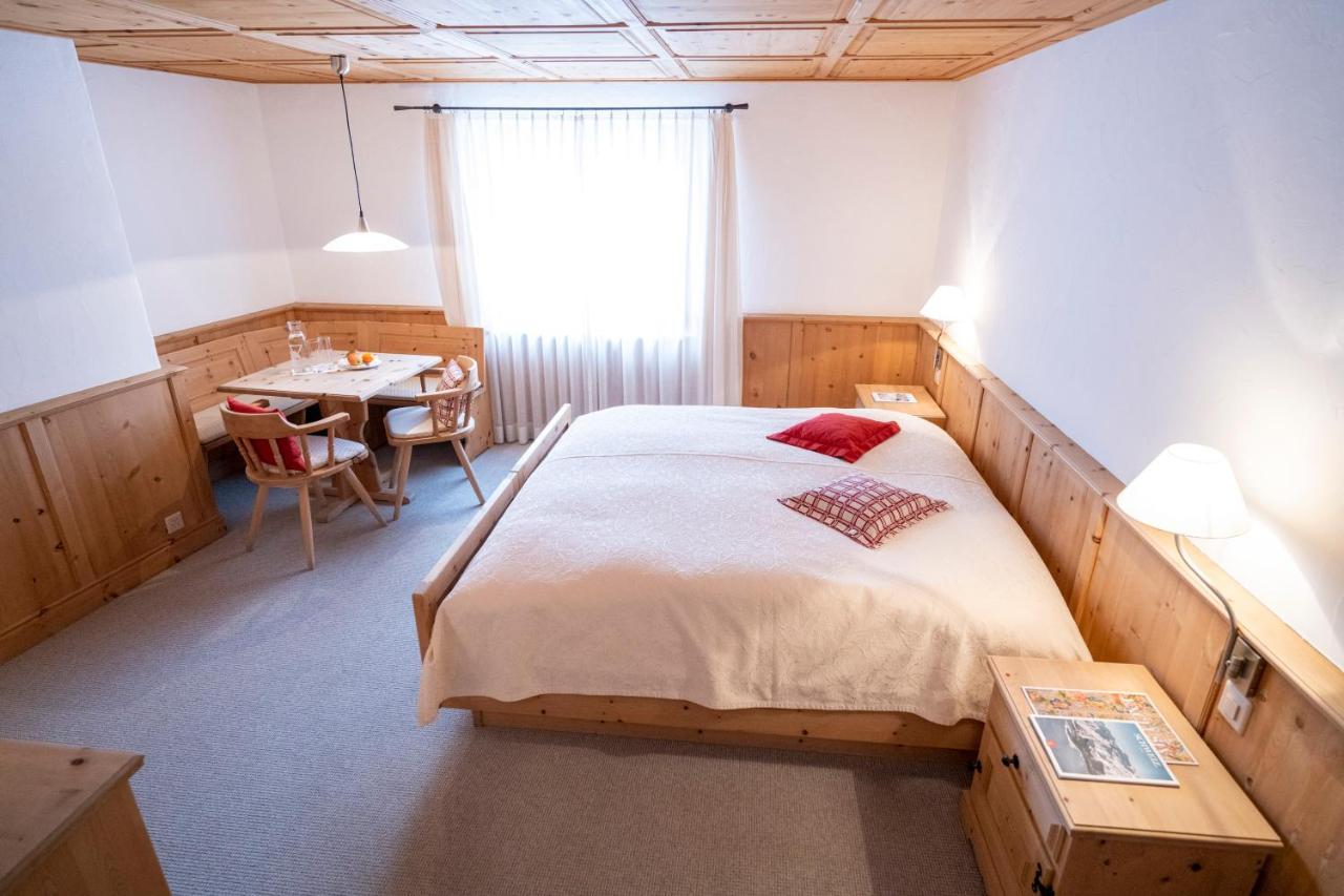 Hotel Engiadina 3*
