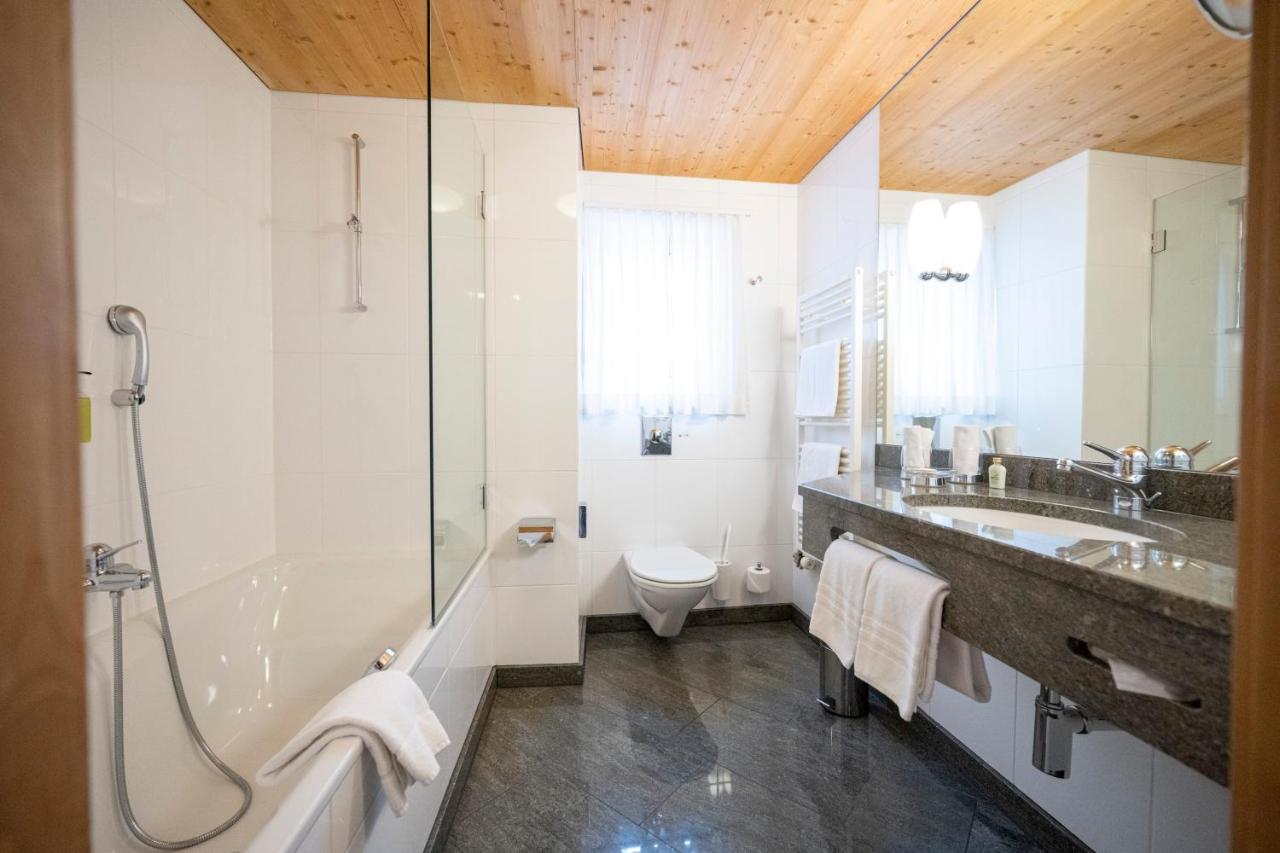 Engiadina Hotel 3*