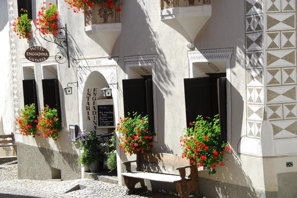 Hotel Engiadina 3*