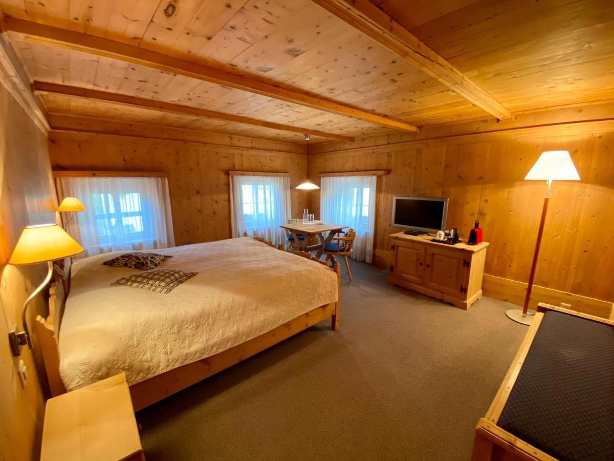Hotel Engiadina 3*